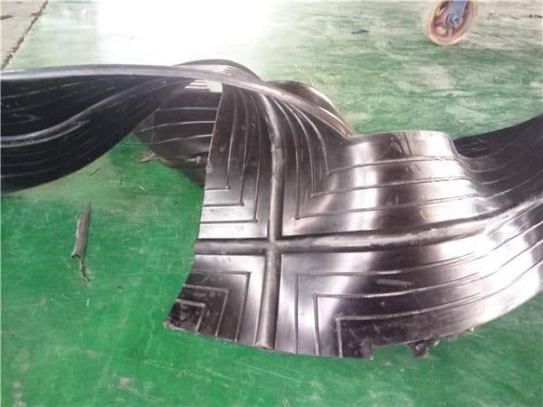 中埋式橡胶止水带