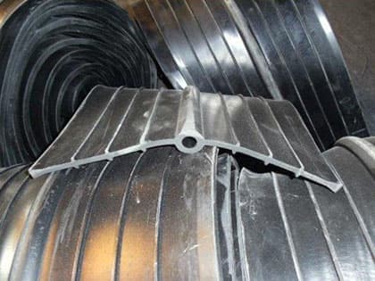 350×8 中埋式平板型钢边橡胶止水带价格