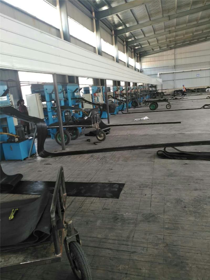 中埋式平板型钢边橡胶止水带 300×6止水带规格 中埋式平板型钢边橡胶止水带 300×6止水带规格