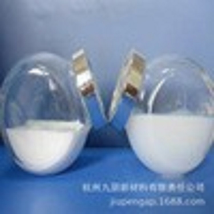 4456655509_1476193536.100<em></em>x100